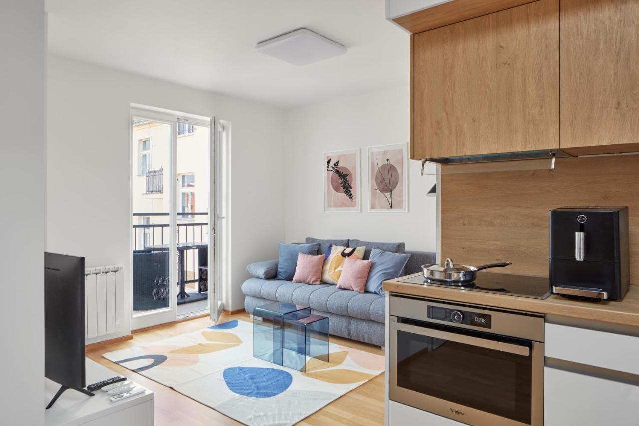 Bright Apartment In New Town By Prague Days Exterior foto